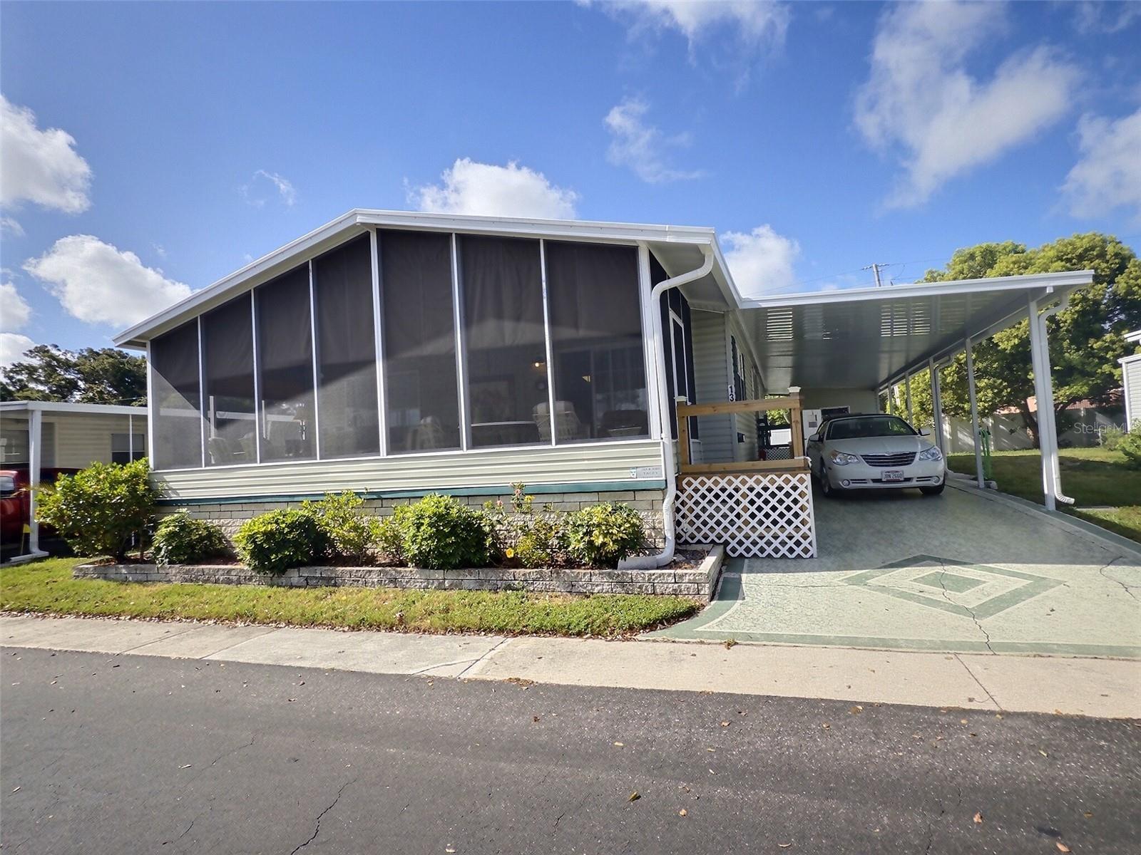 136 Pindo Palm St W Property Photo 1