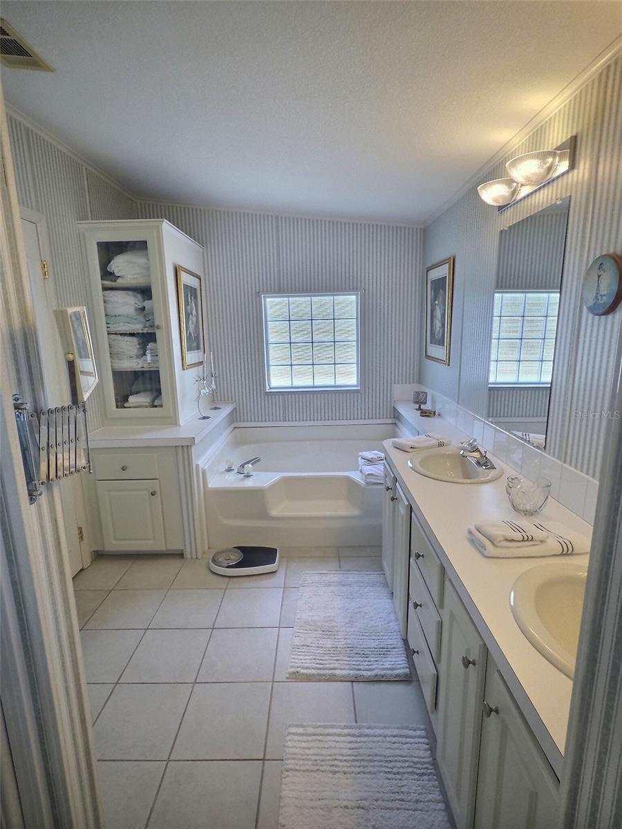 136 Pindo Palm St W Property Photo 20