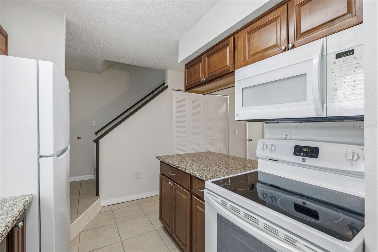 11906 Cypress Hill Cir Property Photo 9