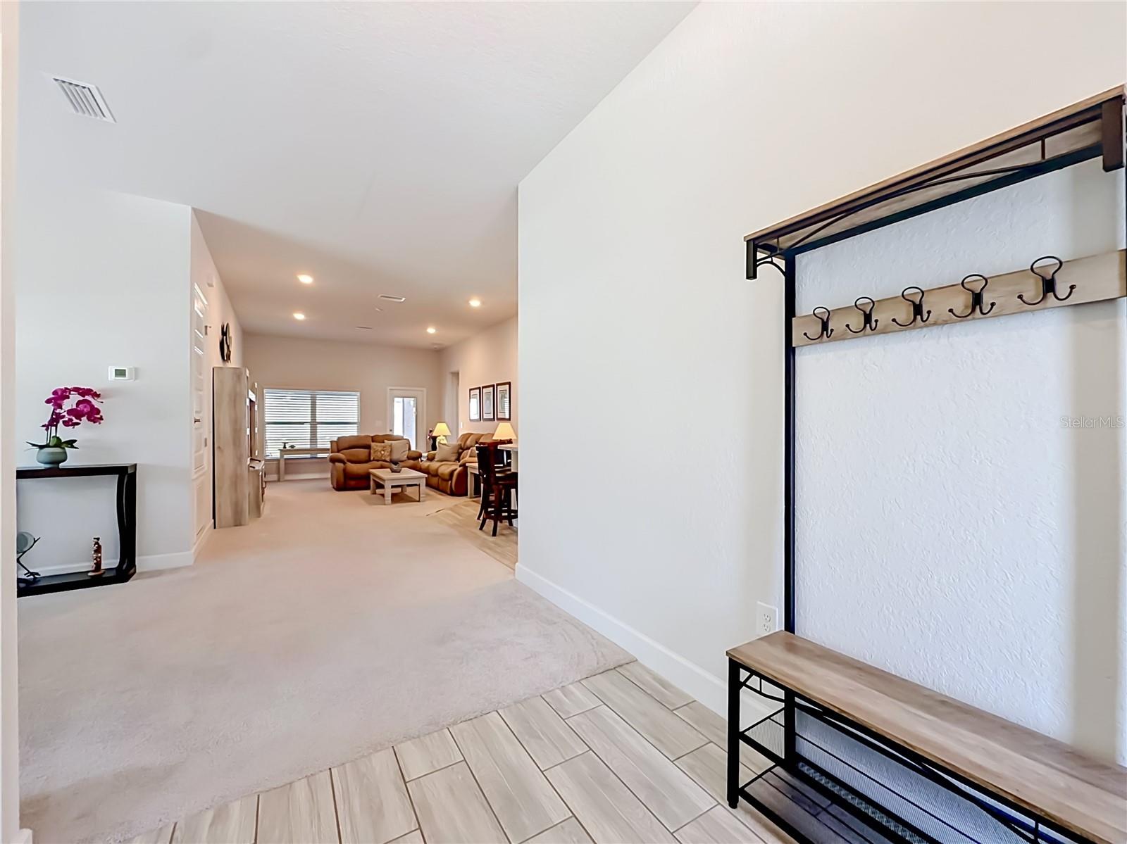 5578 Coral Reef Ct Property Photo 4