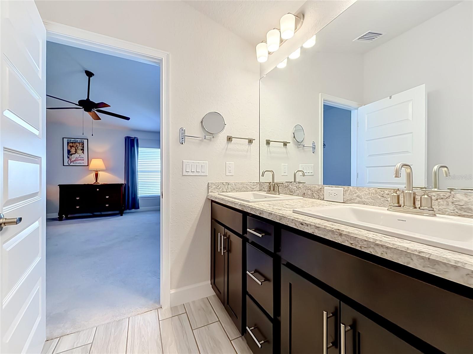 5578 Coral Reef Ct Property Photo 36