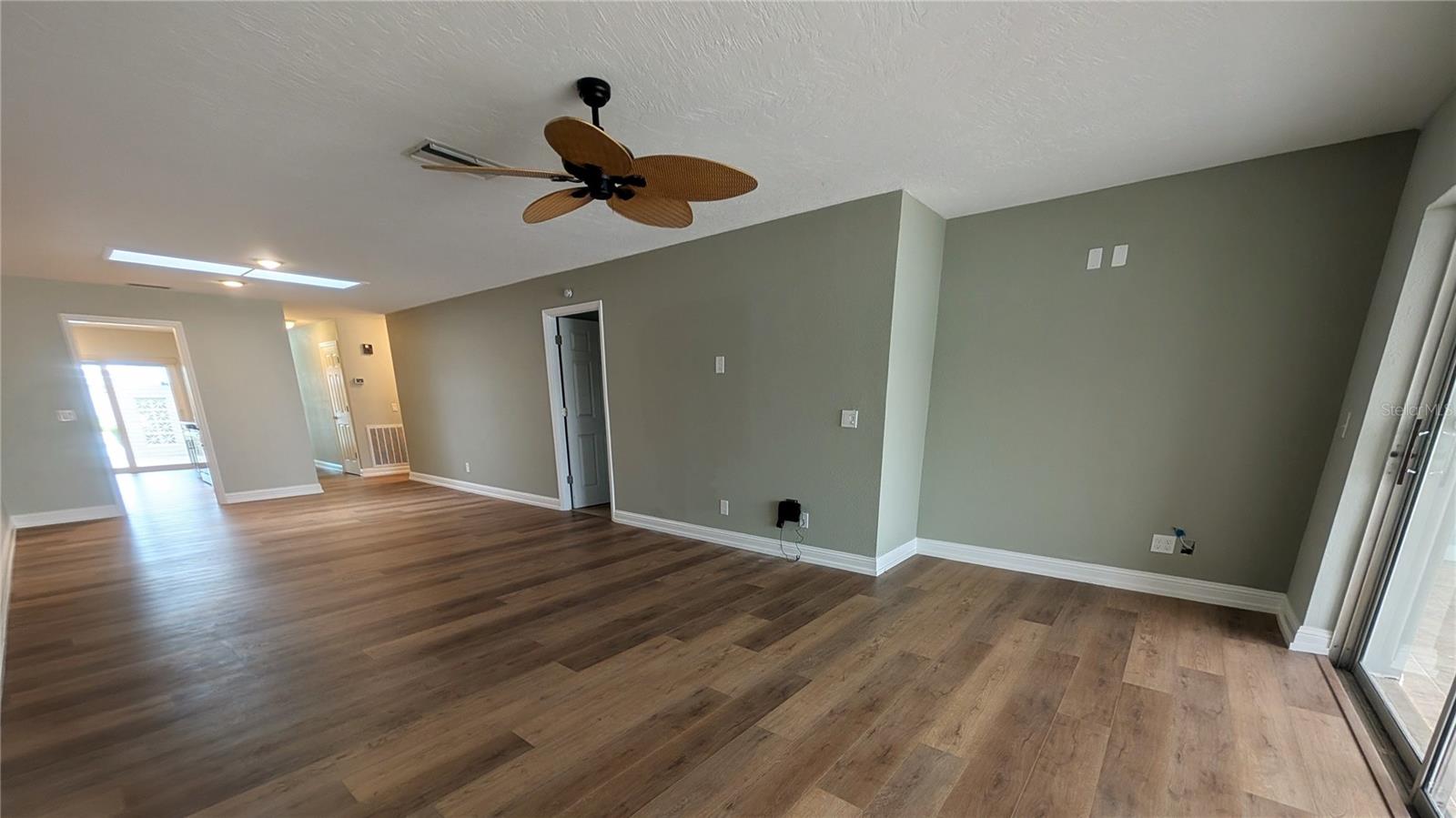 542 Boca Ciega Point Blvd N #2108 Property Photo 7