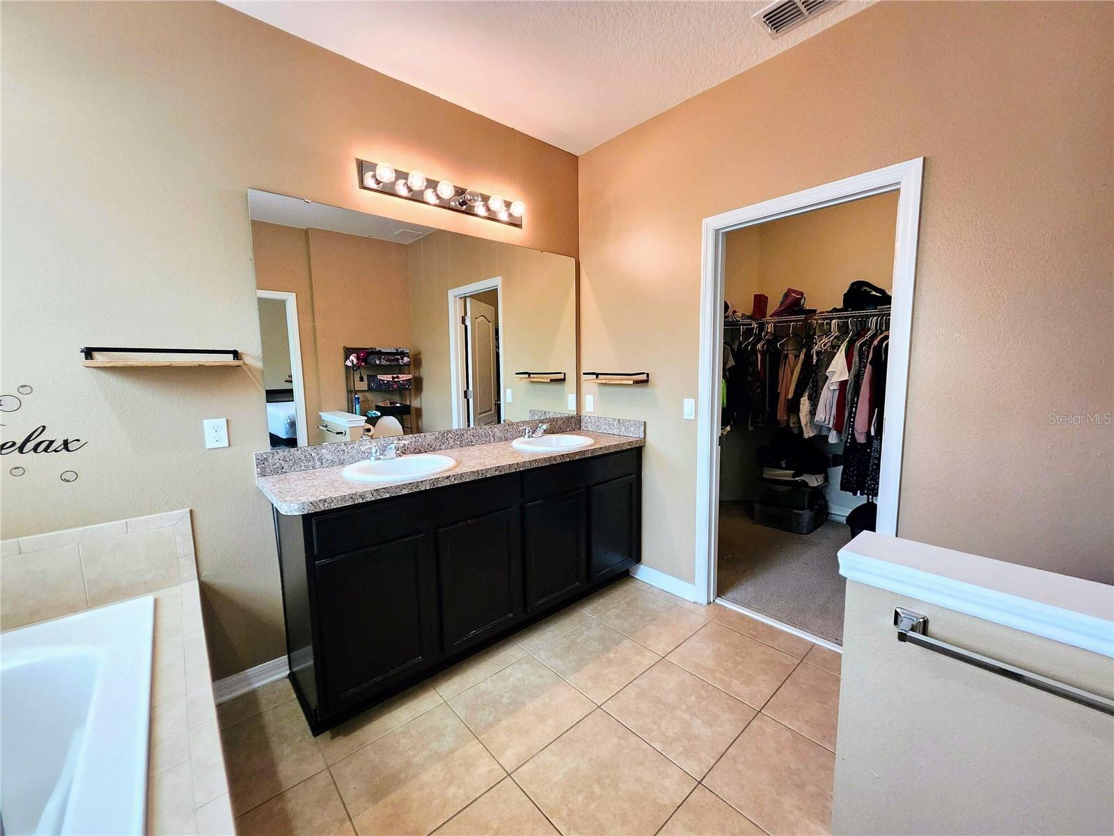 411 Rock Springs Cir Property Photo 24