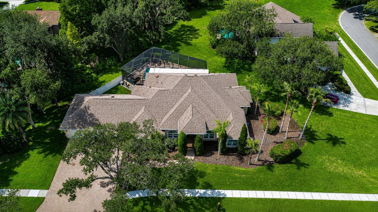 1009 Emerald Creek Dr Property Photo 2