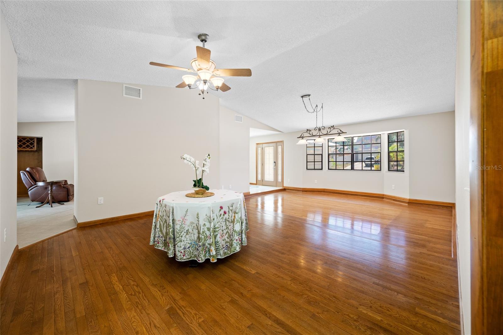 2409 Osprey Ave Property Photo 8