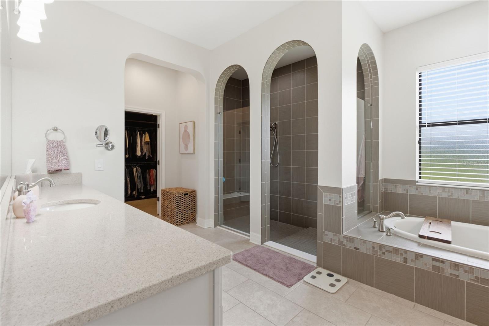 17909 Howsmoor Pl Property Photo 35