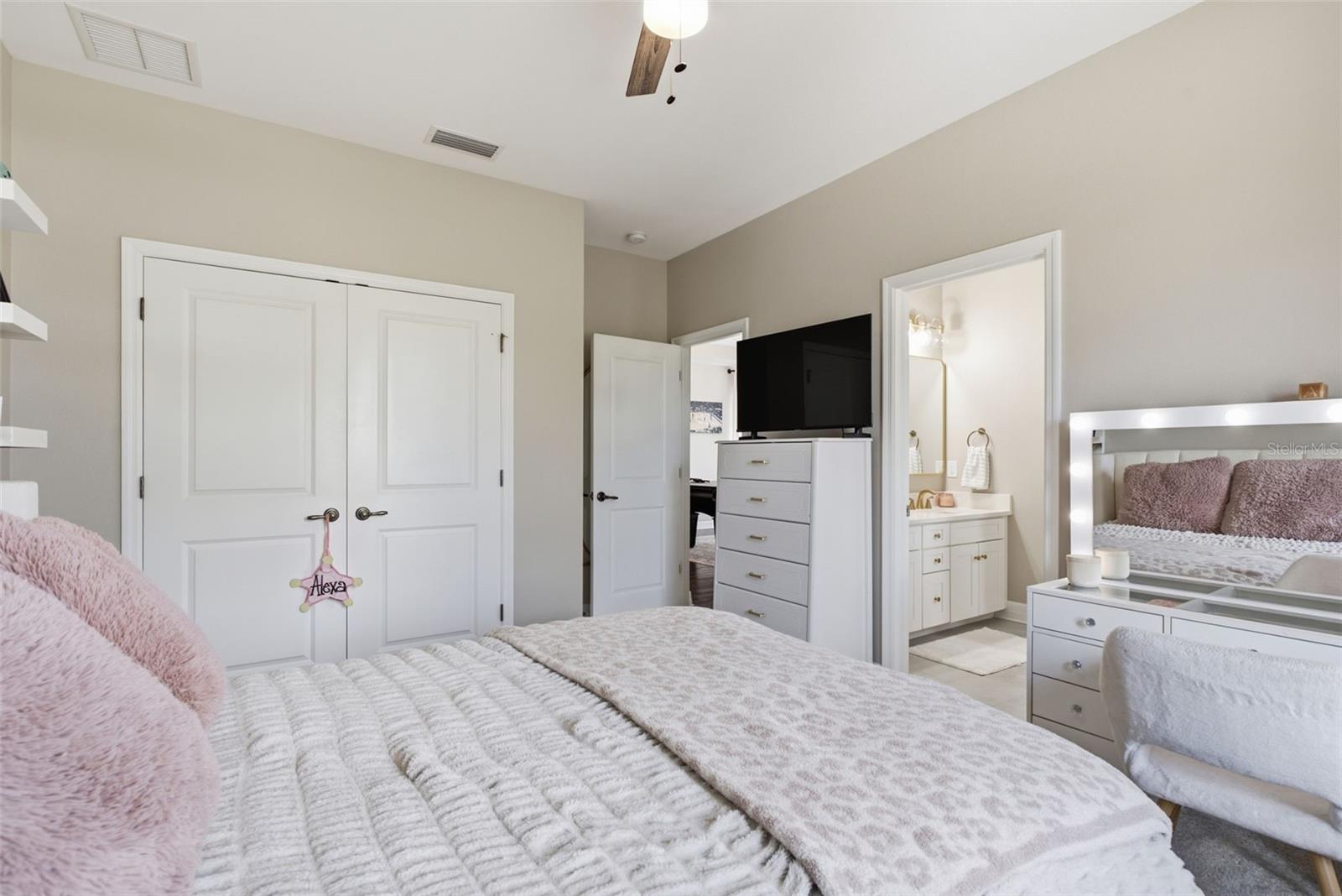 17909 Howsmoor Pl Property Photo 51