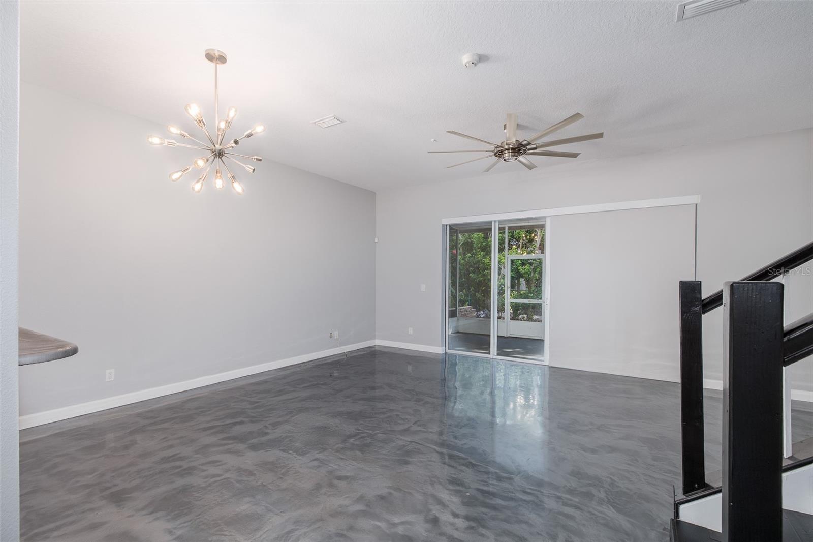 2989 Estancia Pl Property Photo 13