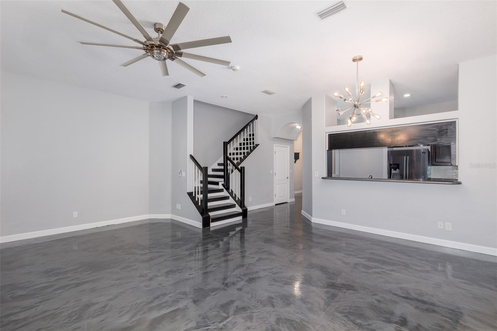 2989 Estancia Pl Property Photo 15