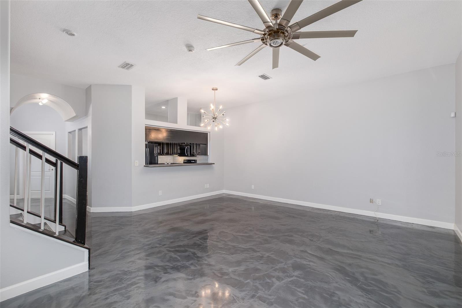 2989 Estancia Pl Property Photo 16