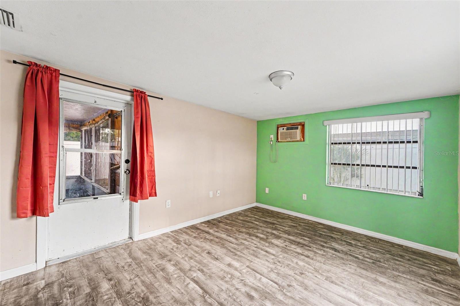 7923 Ironbark Dr Property Photo 5