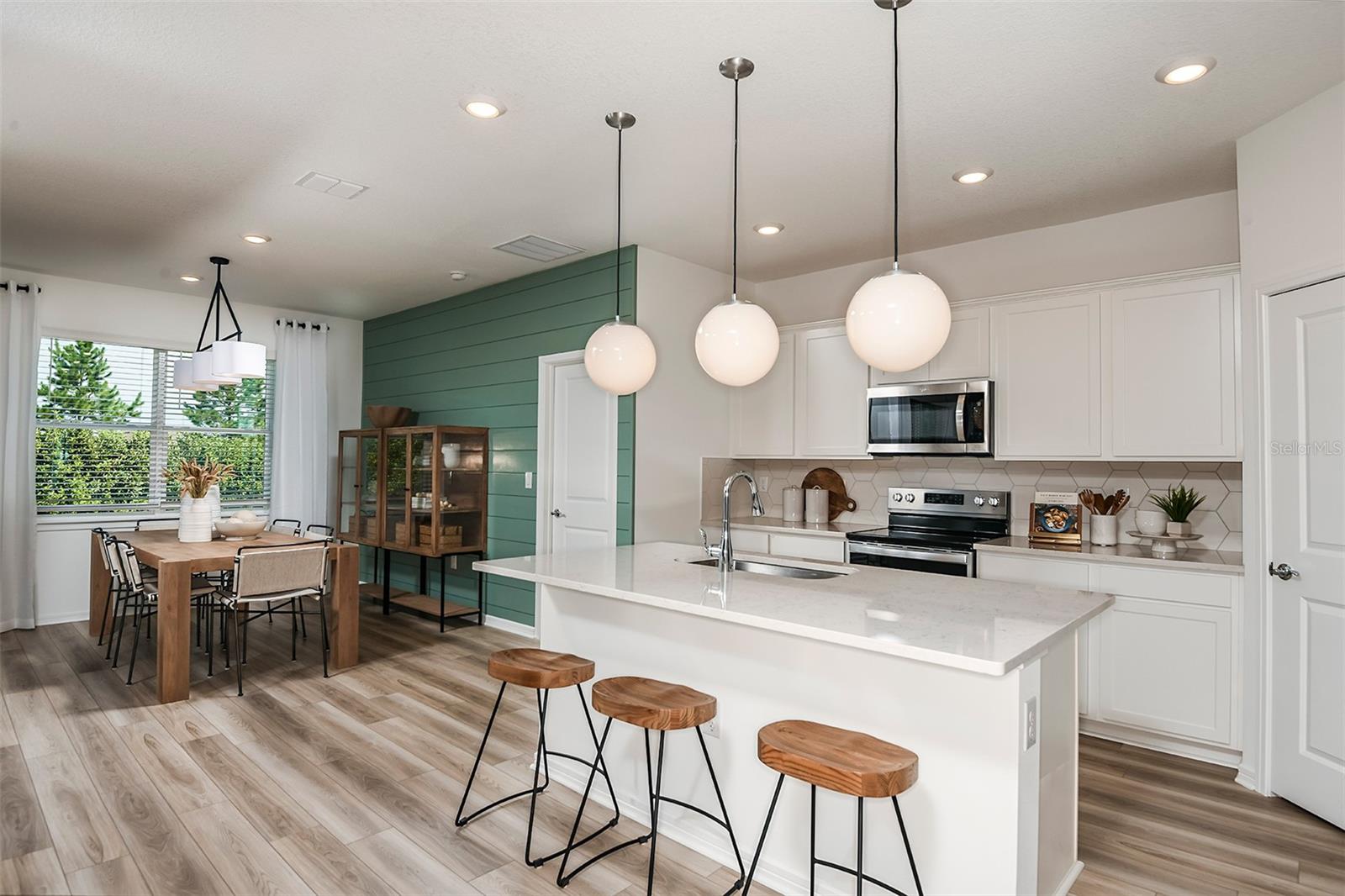 14858 Sunlit Cir Property Photo 8