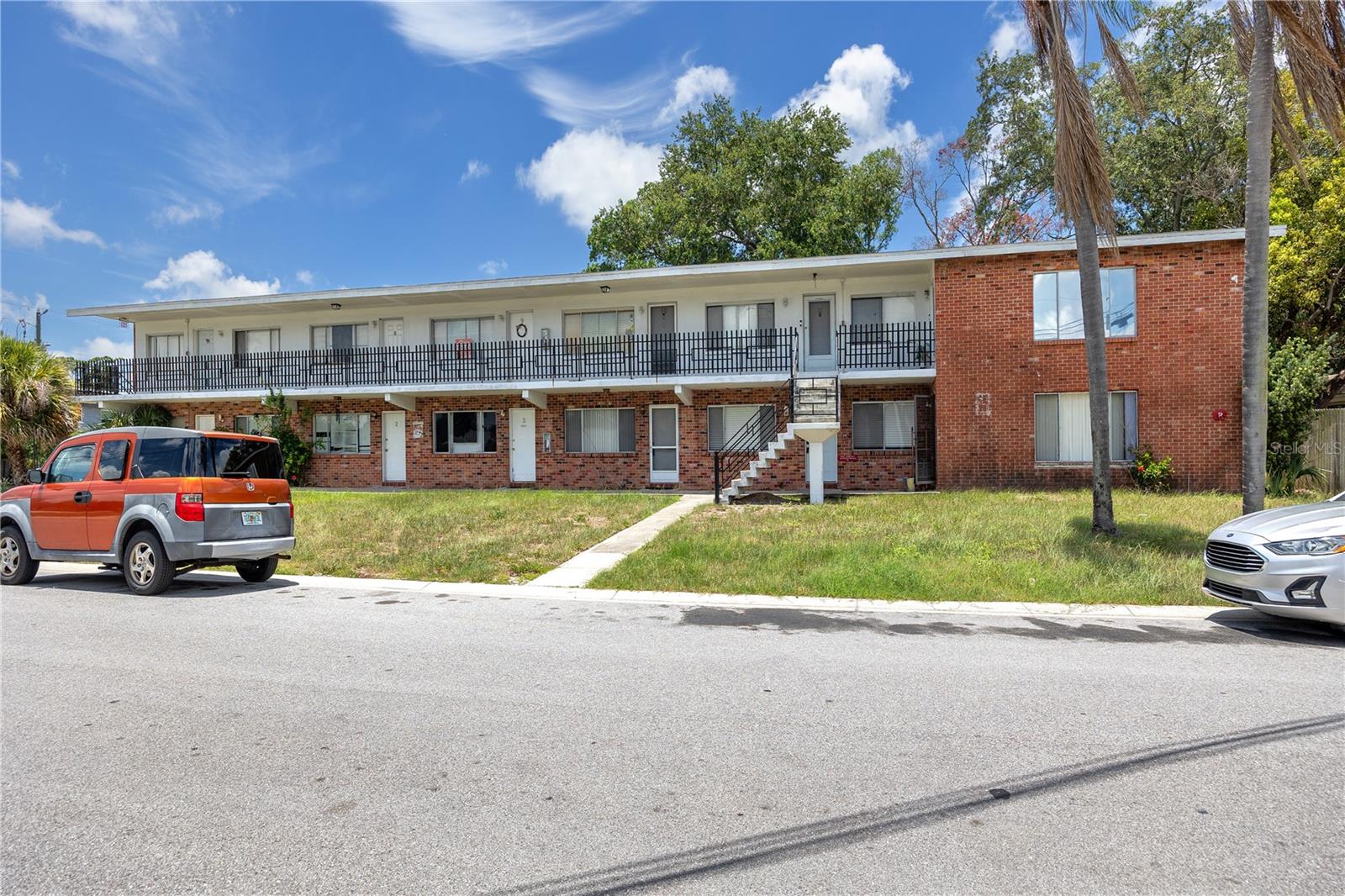 224 WAVERLY WAY #4