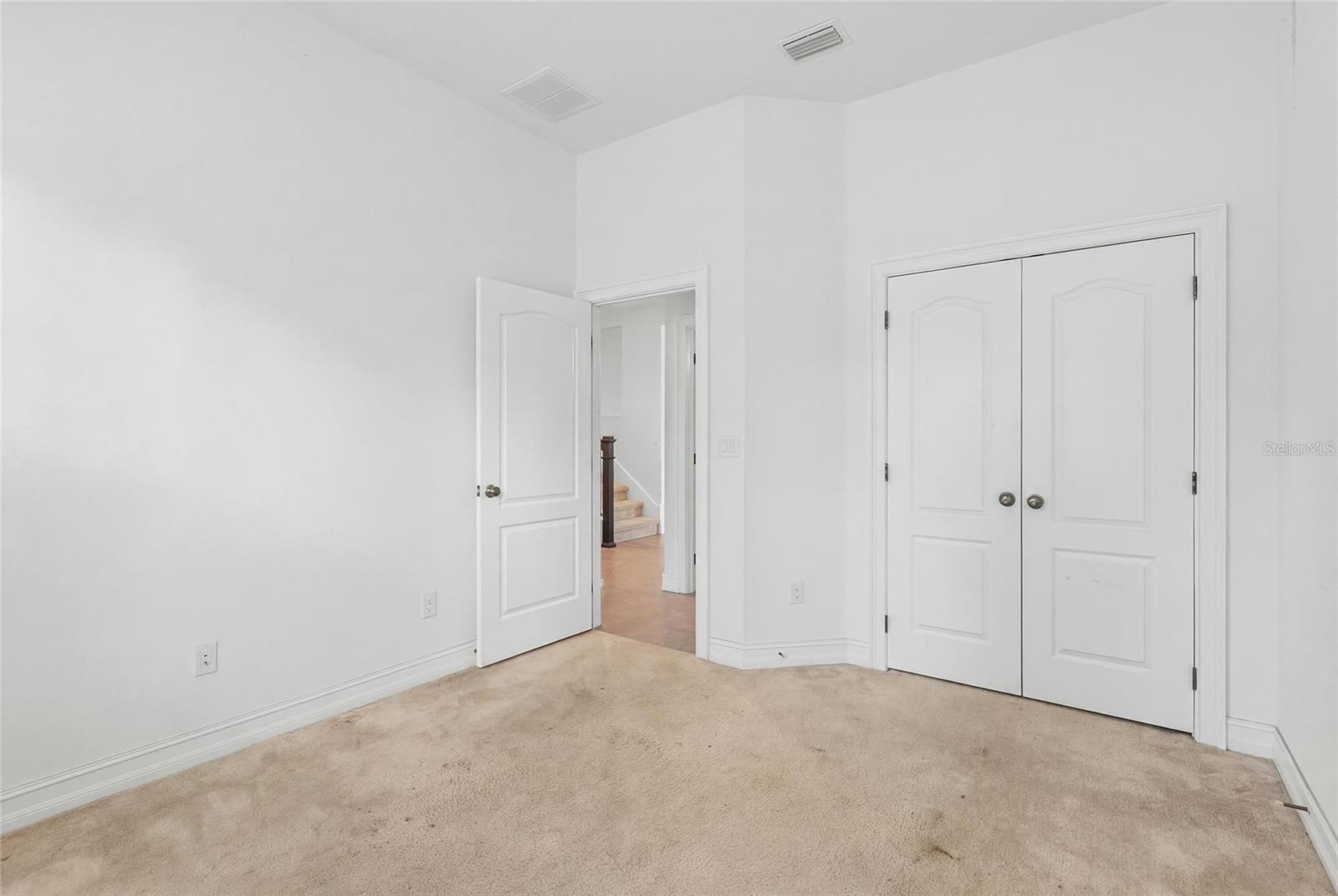 7013 Artesian Ct Property Photo 19