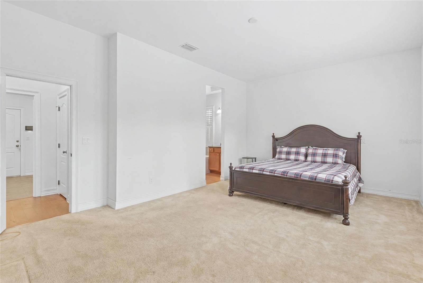 7013 Artesian Ct Property Photo 24