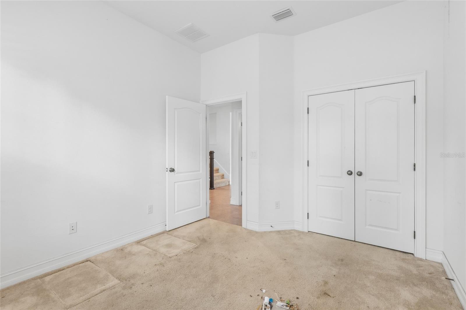 7013 Artesian Ct Property Photo 28