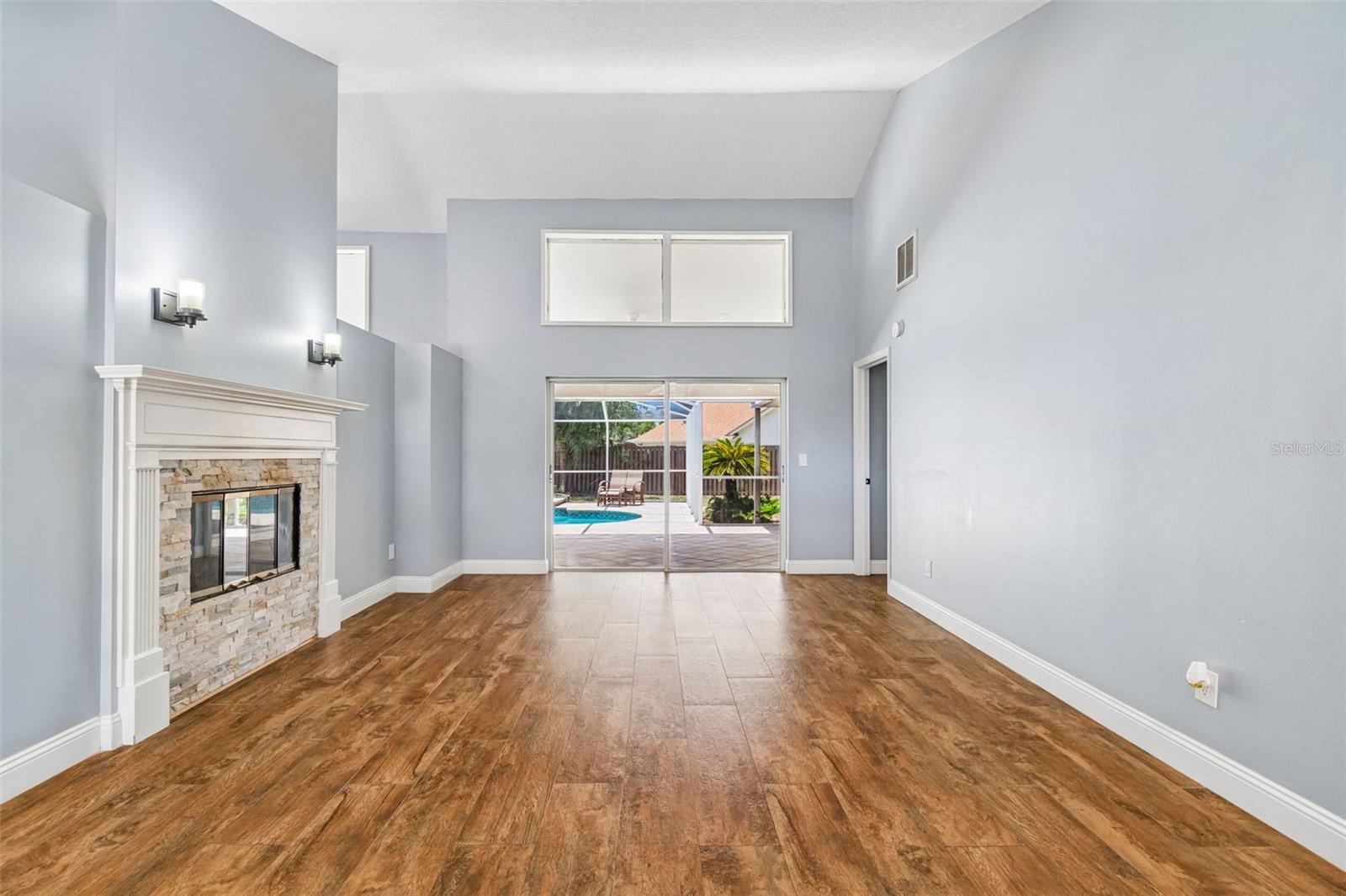 18106 Fairmead Ct Property Photo 6