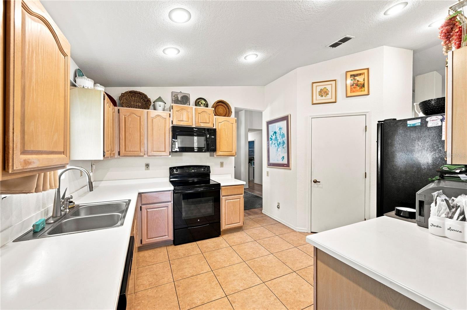 1469 Riverdale Dr Property Photo 21