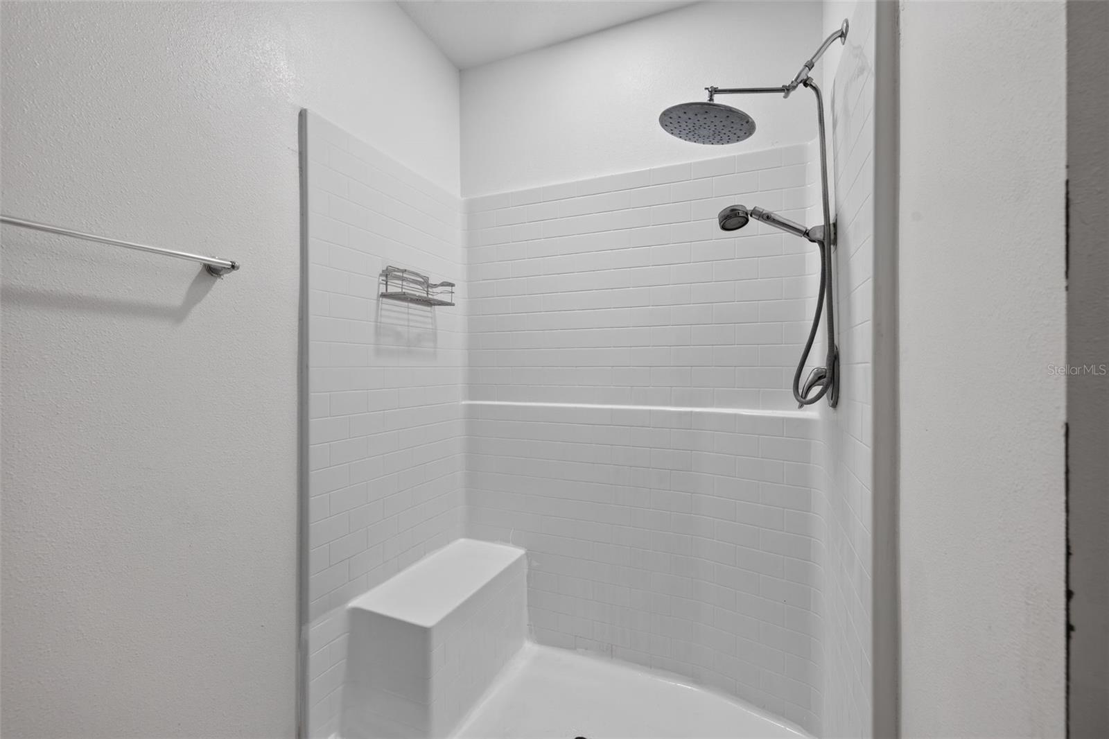 6479 Grapewood Rd Property Photo 10