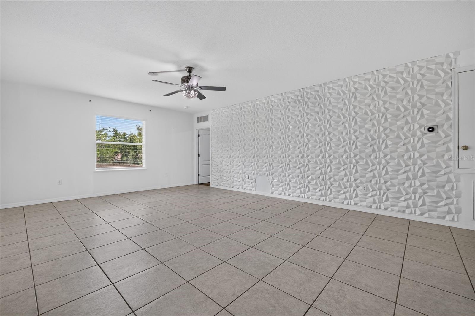 6479 Grapewood Rd Property Photo 15