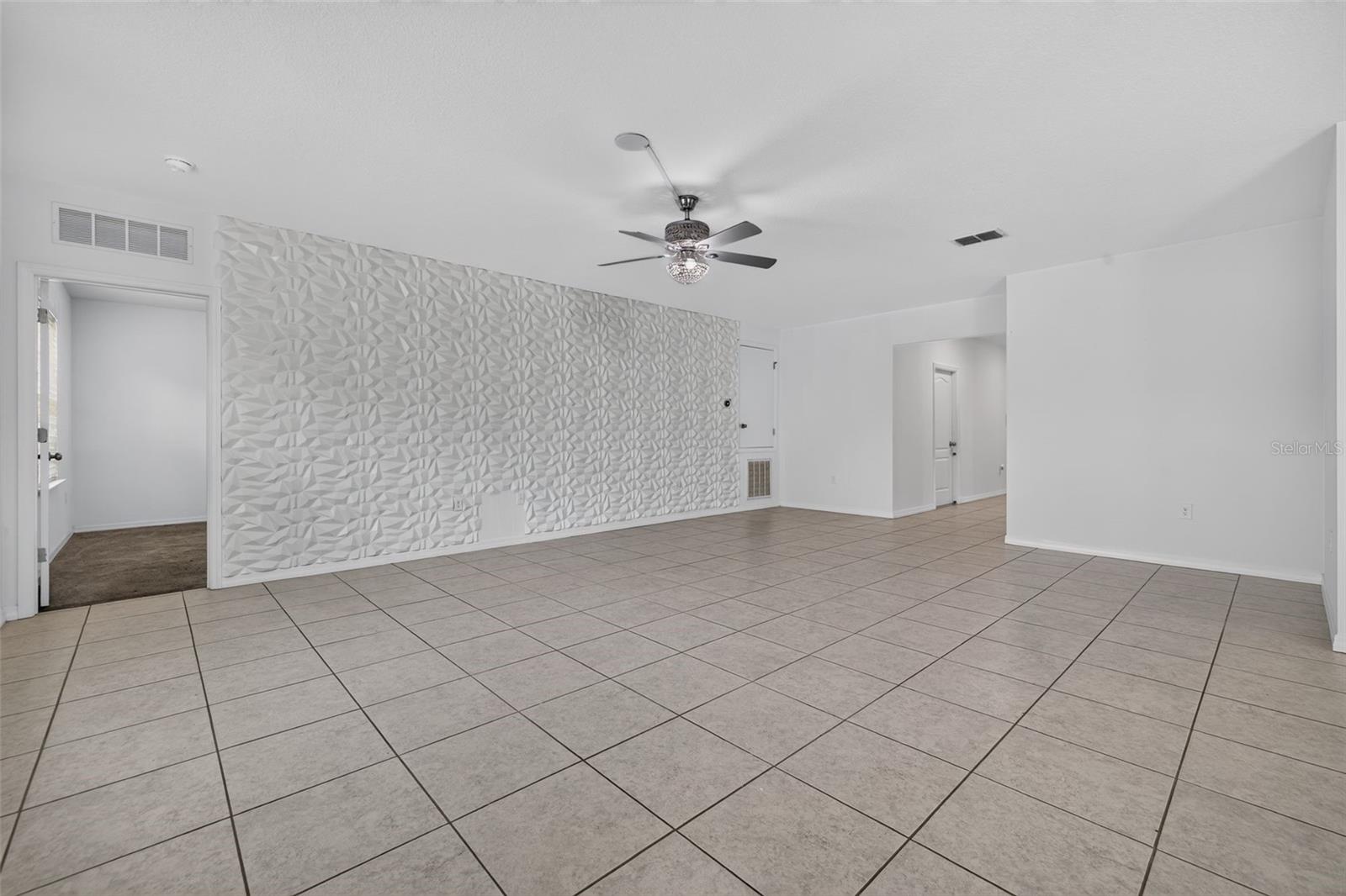 6479 Grapewood Rd Property Photo 17