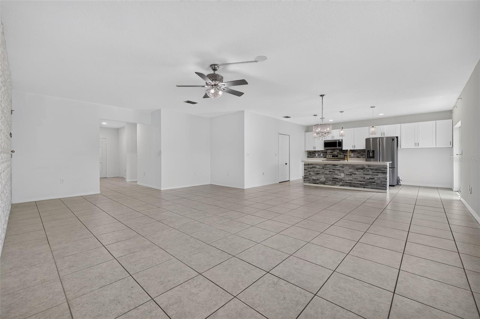 6479 Grapewood Rd Property Photo 19