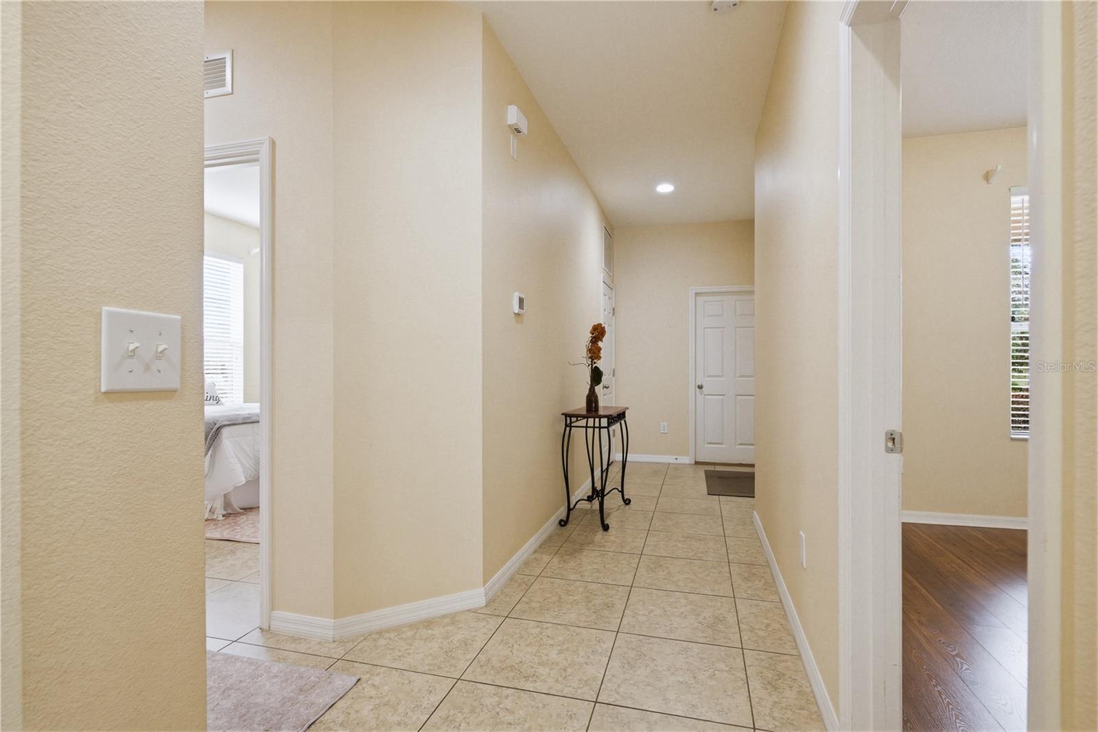 2211 Barracuda Ct Property Photo 4