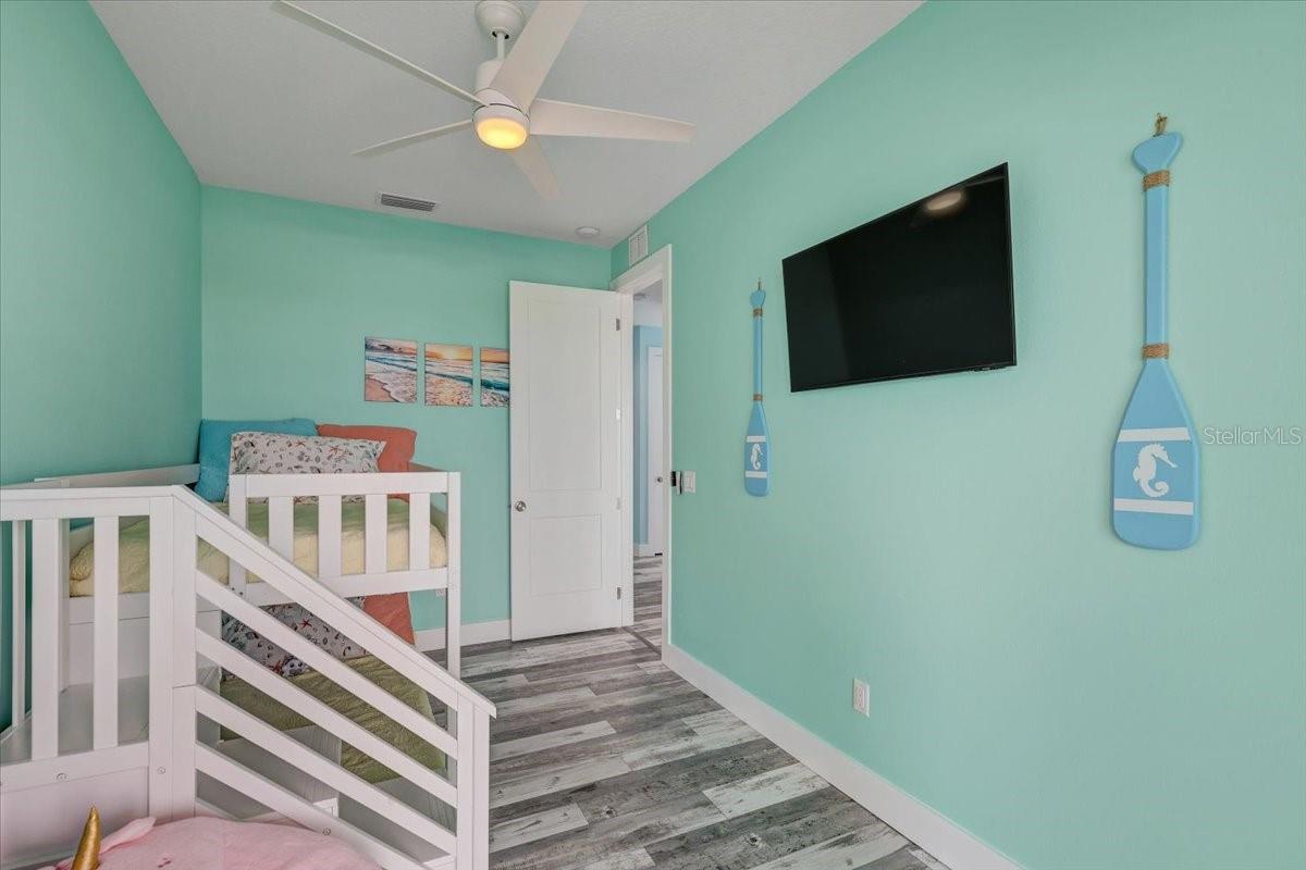 4389 5th Isle Dr Property Photo 29