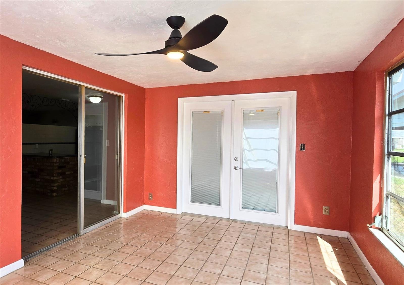 10833 111th Pl N Property Photo 17