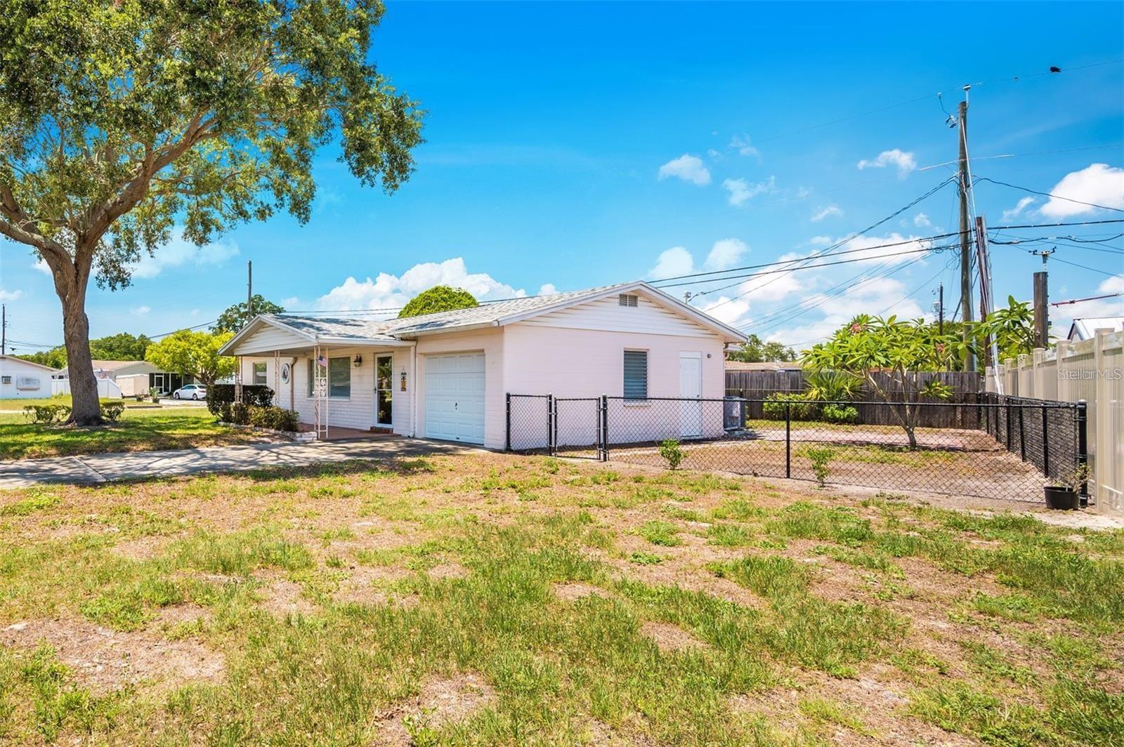 10833 111th Pl N Property Photo 31