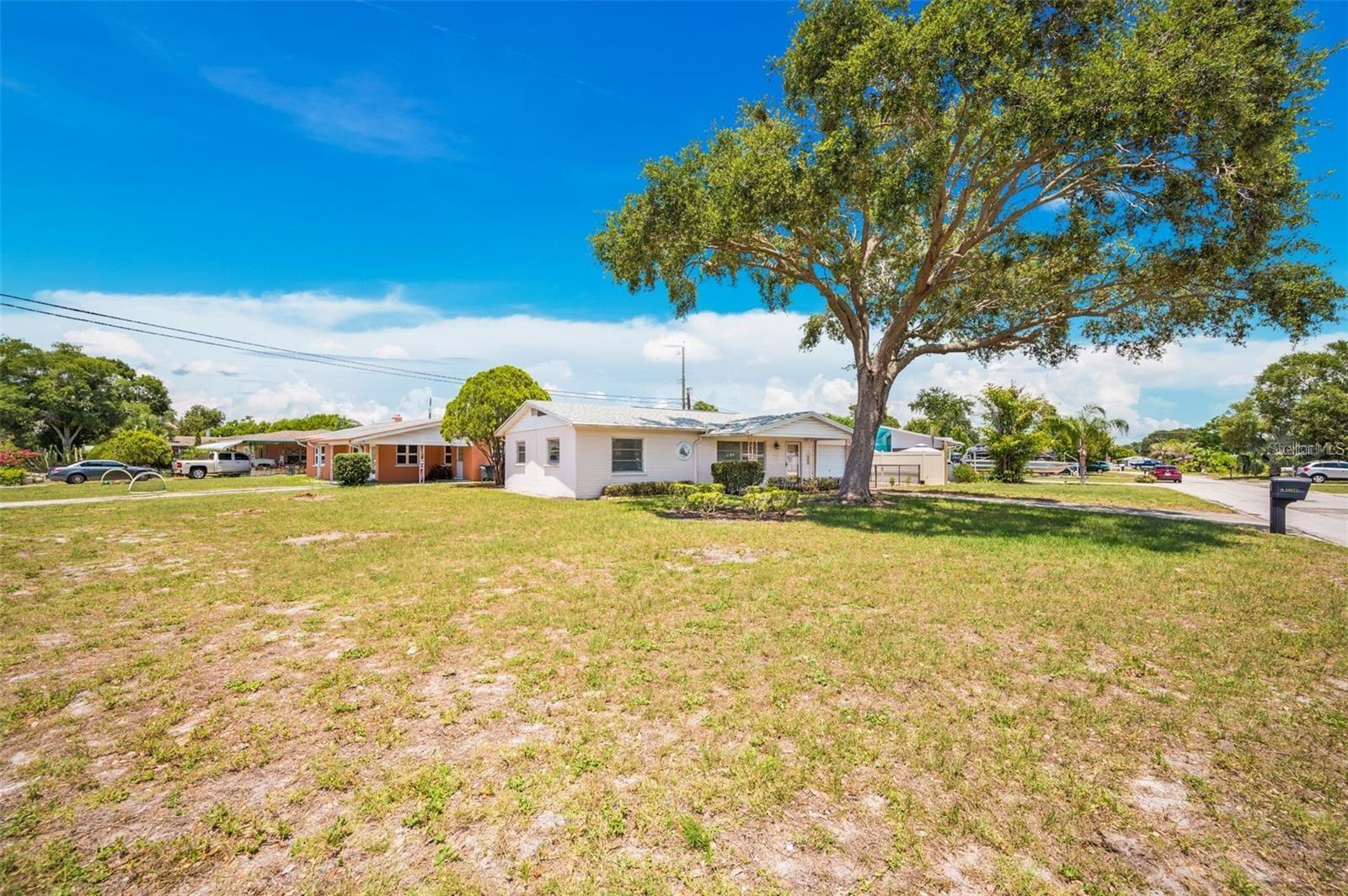 10833 111th Pl N Property Photo 32