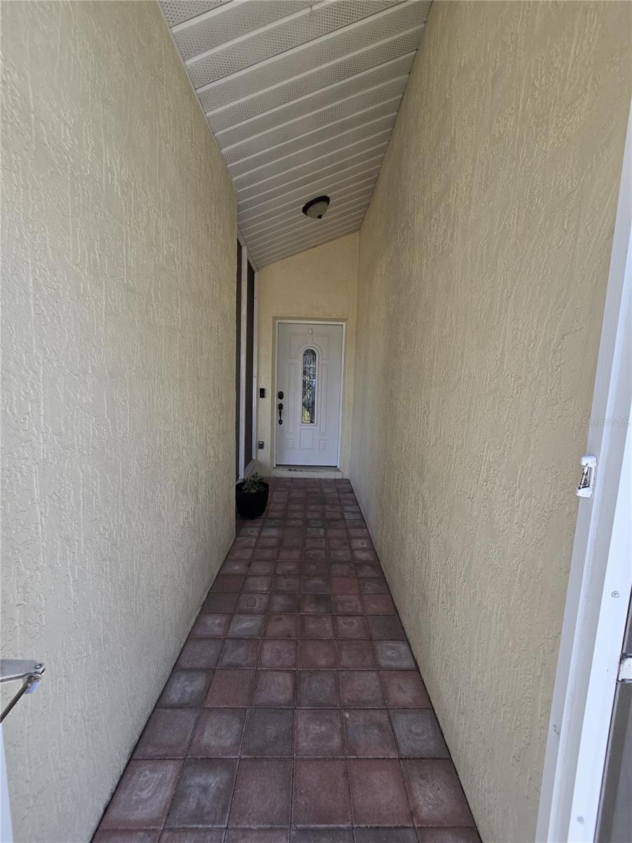 7264 Lindhurst St Property Photo 3