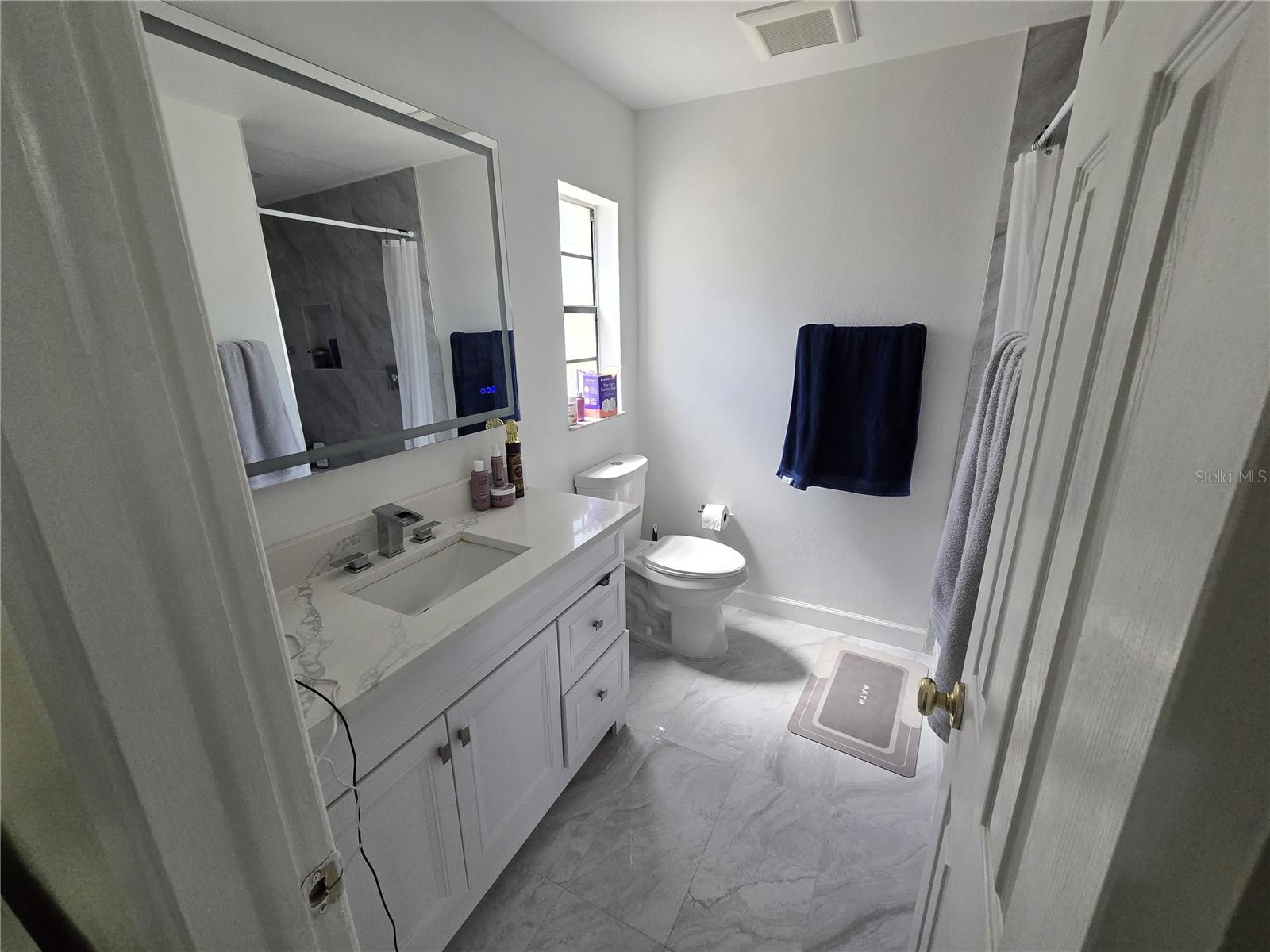 7264 Lindhurst St Property Photo 12