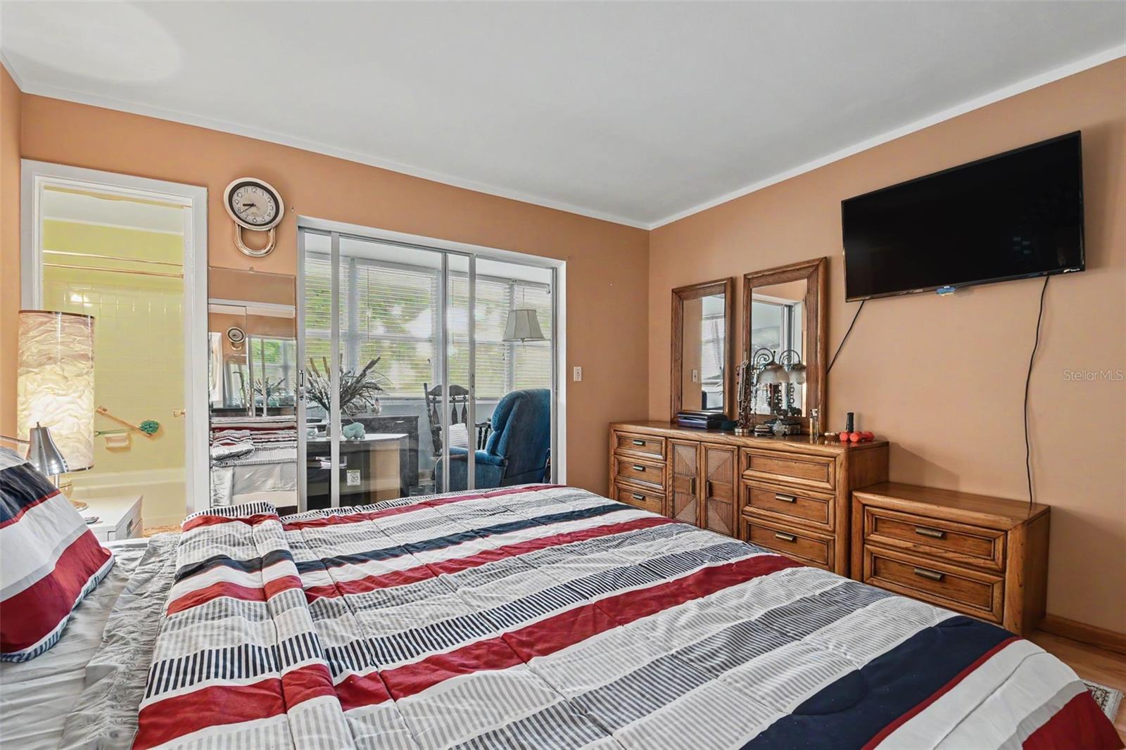 100 Glennes Ln #204 Property Photo 26
