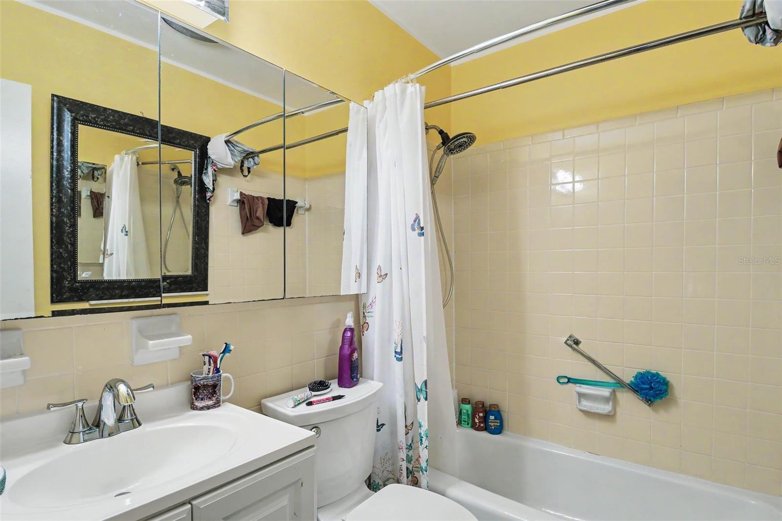 100 Glennes Ln #204 Property Photo 27