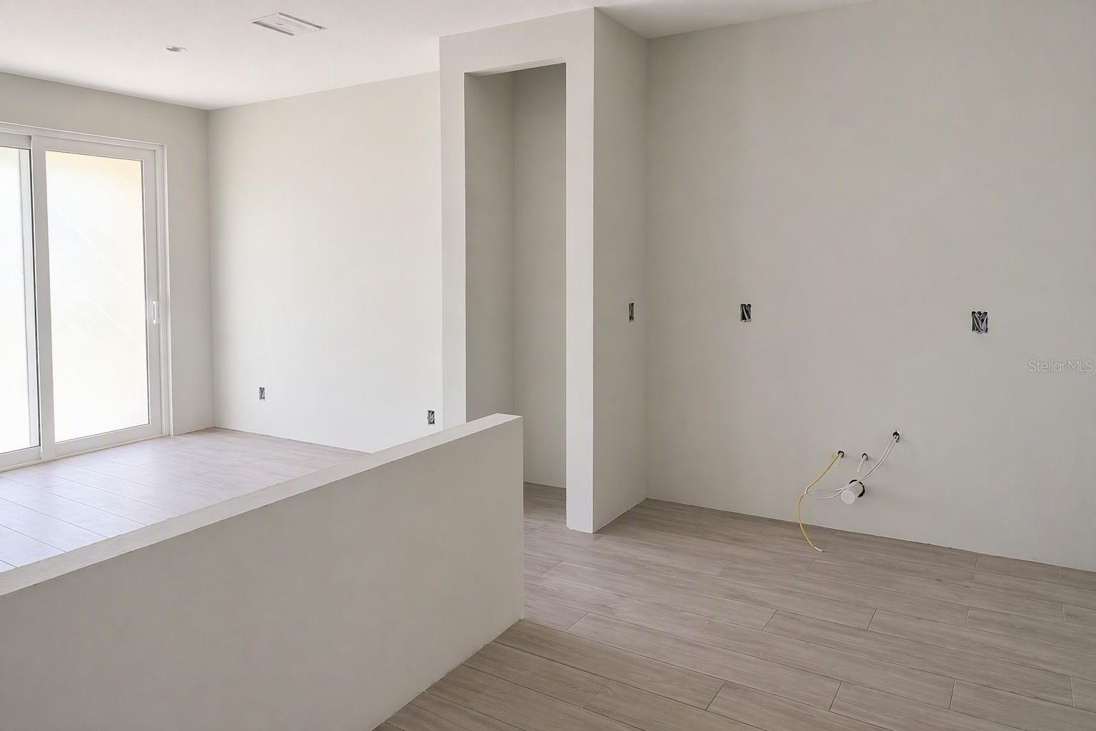 7538 Deer Valley Circle Property Photo 5