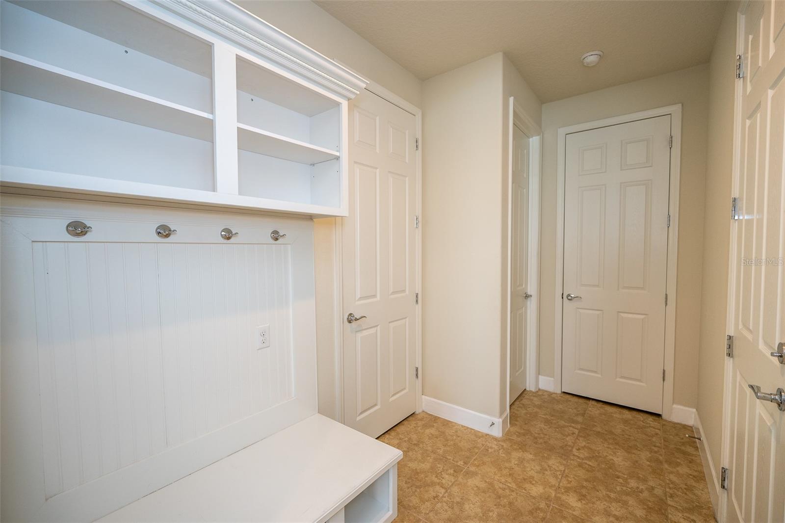 12077 Uleta Ln Property Photo 8