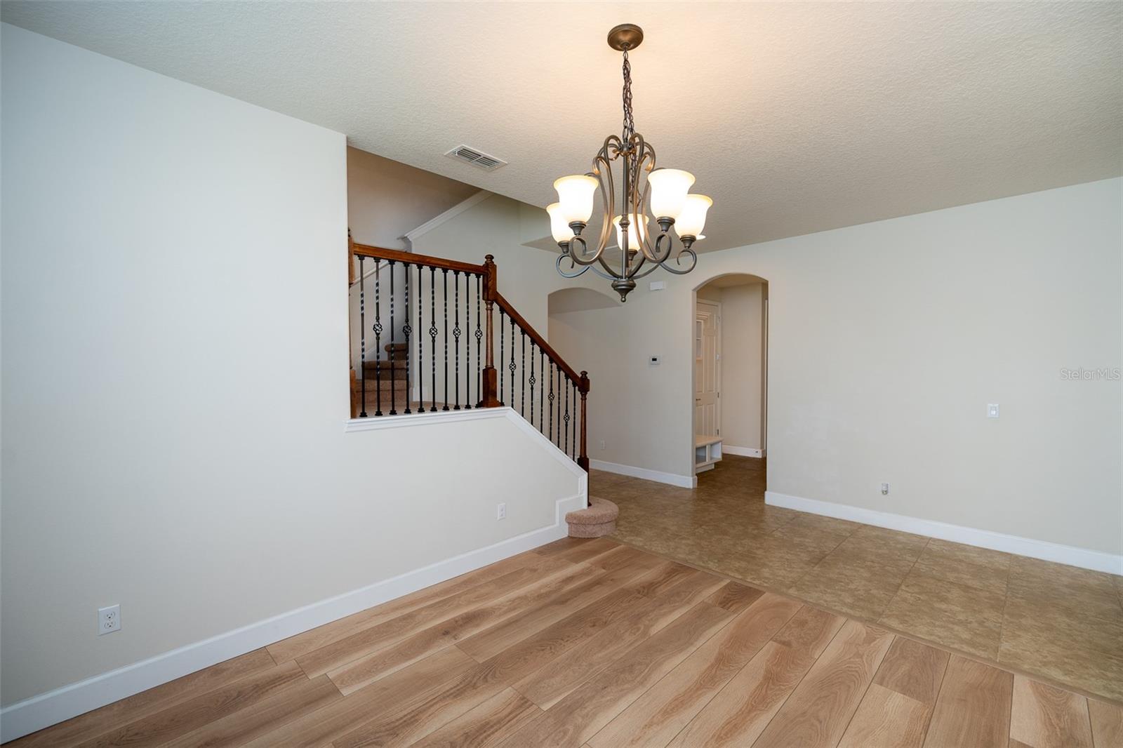 12077 Uleta Ln Property Photo 10