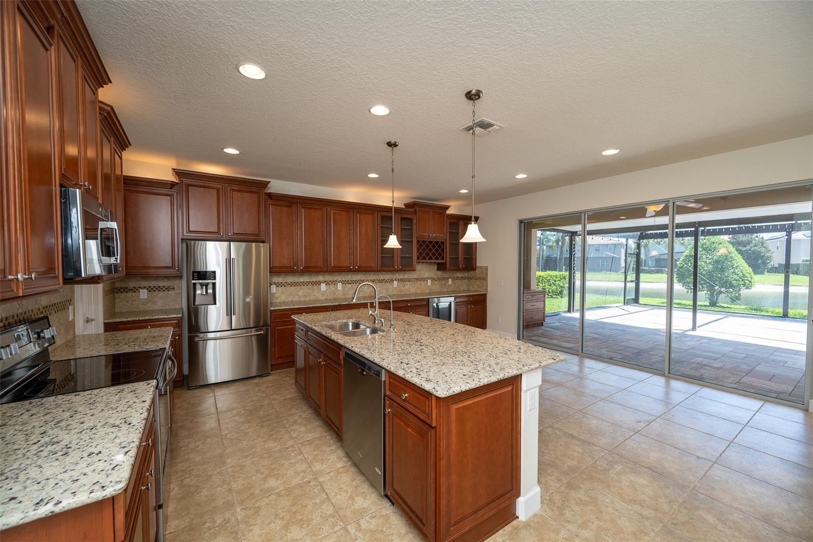 12077 Uleta Ln Property Photo 12