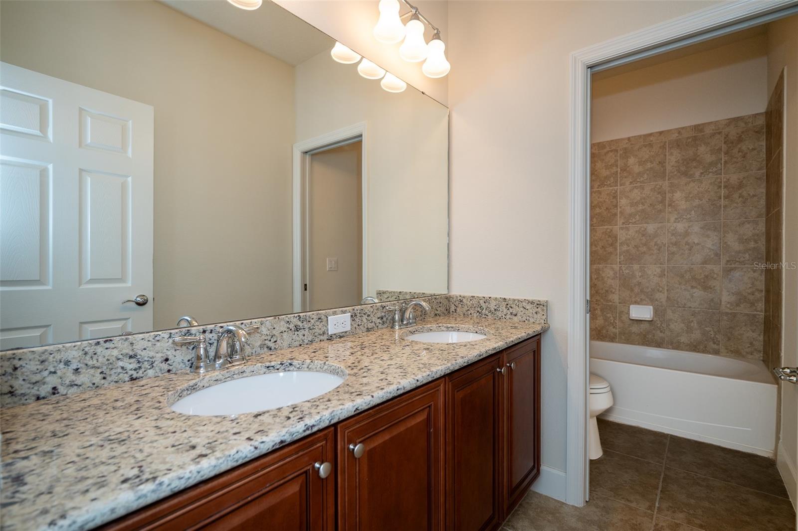12077 Uleta Ln Property Photo 36