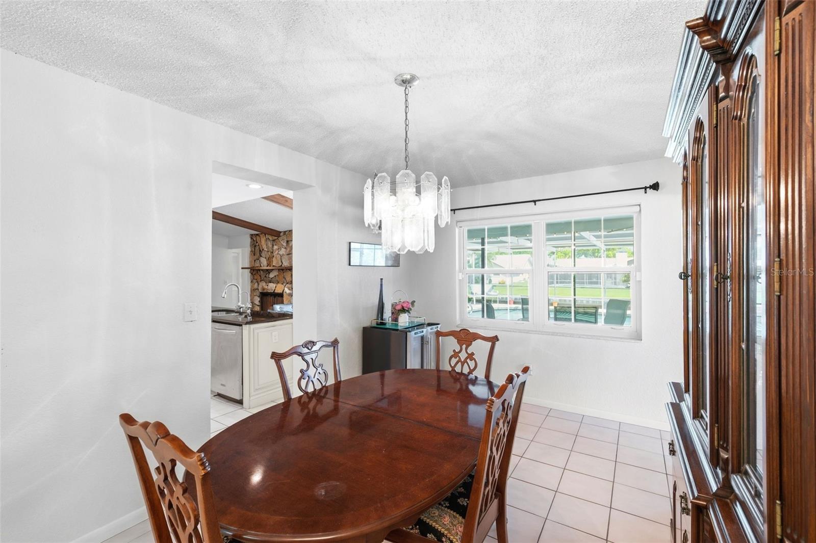 10744 97th St Property Photo 12