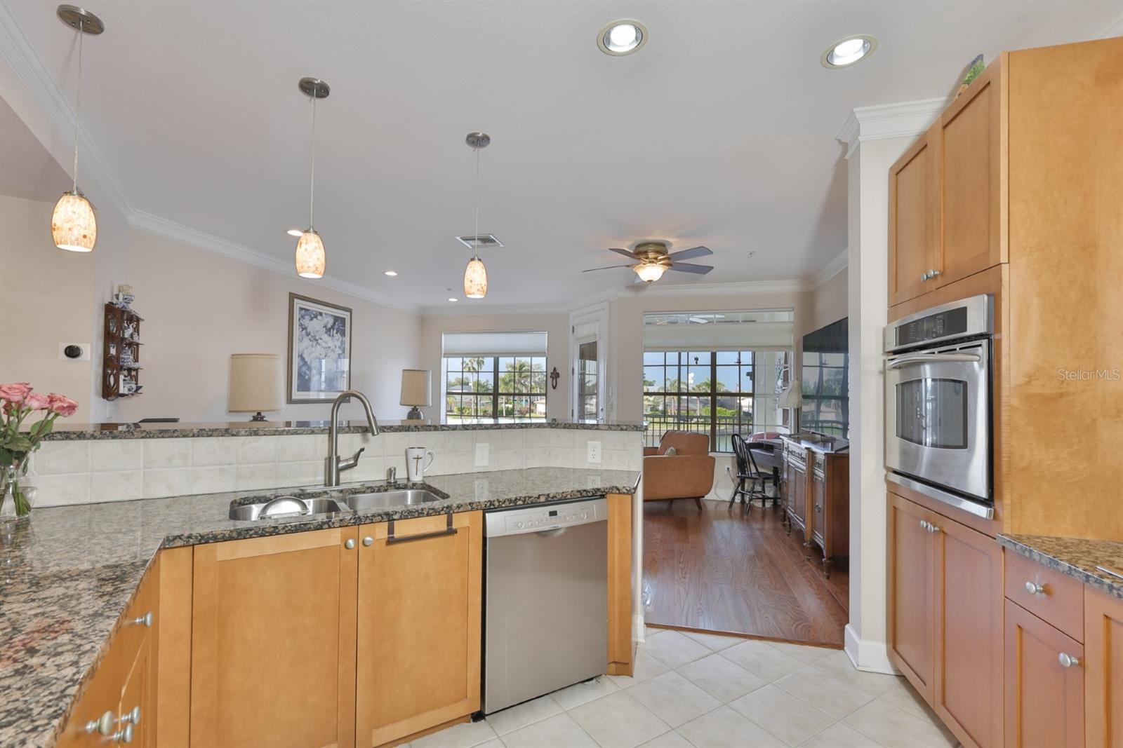 6432 Sunset Bay Cir Property Photo 13