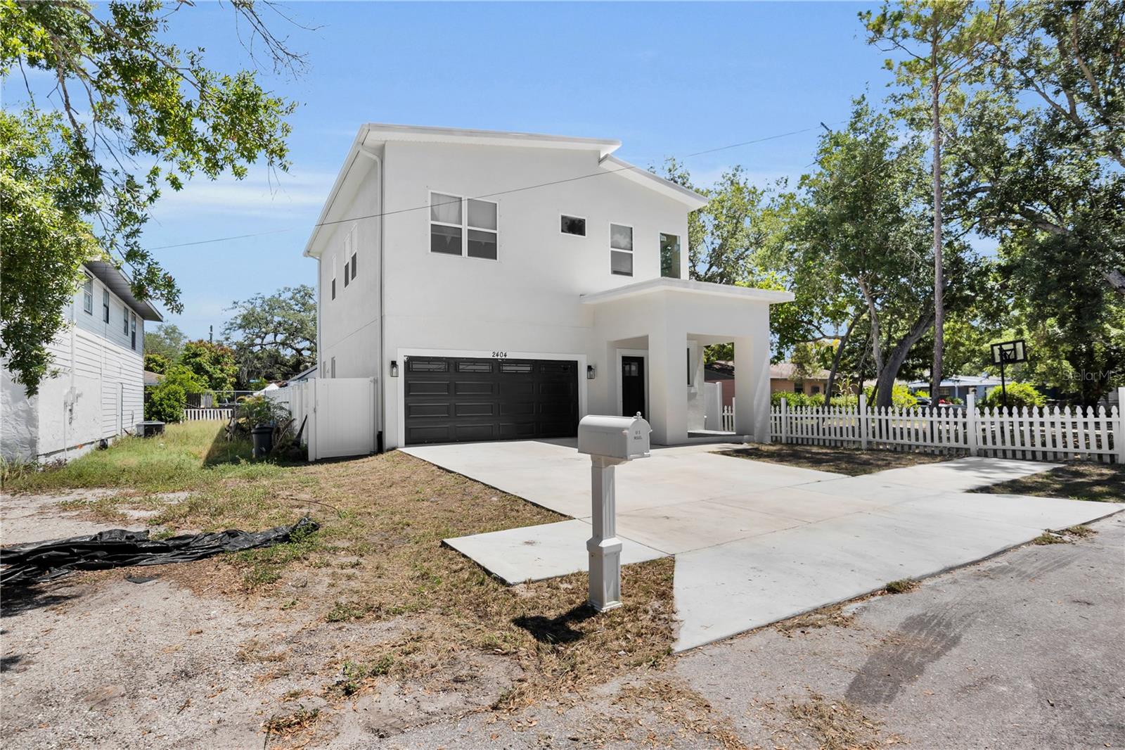 2404 Cassell Property Photo 2