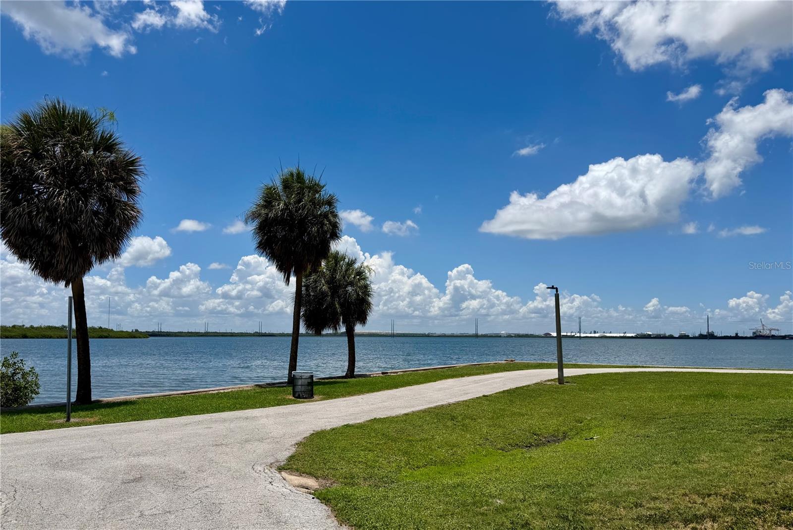 315 S Bermuda Blvd Property Photo 27