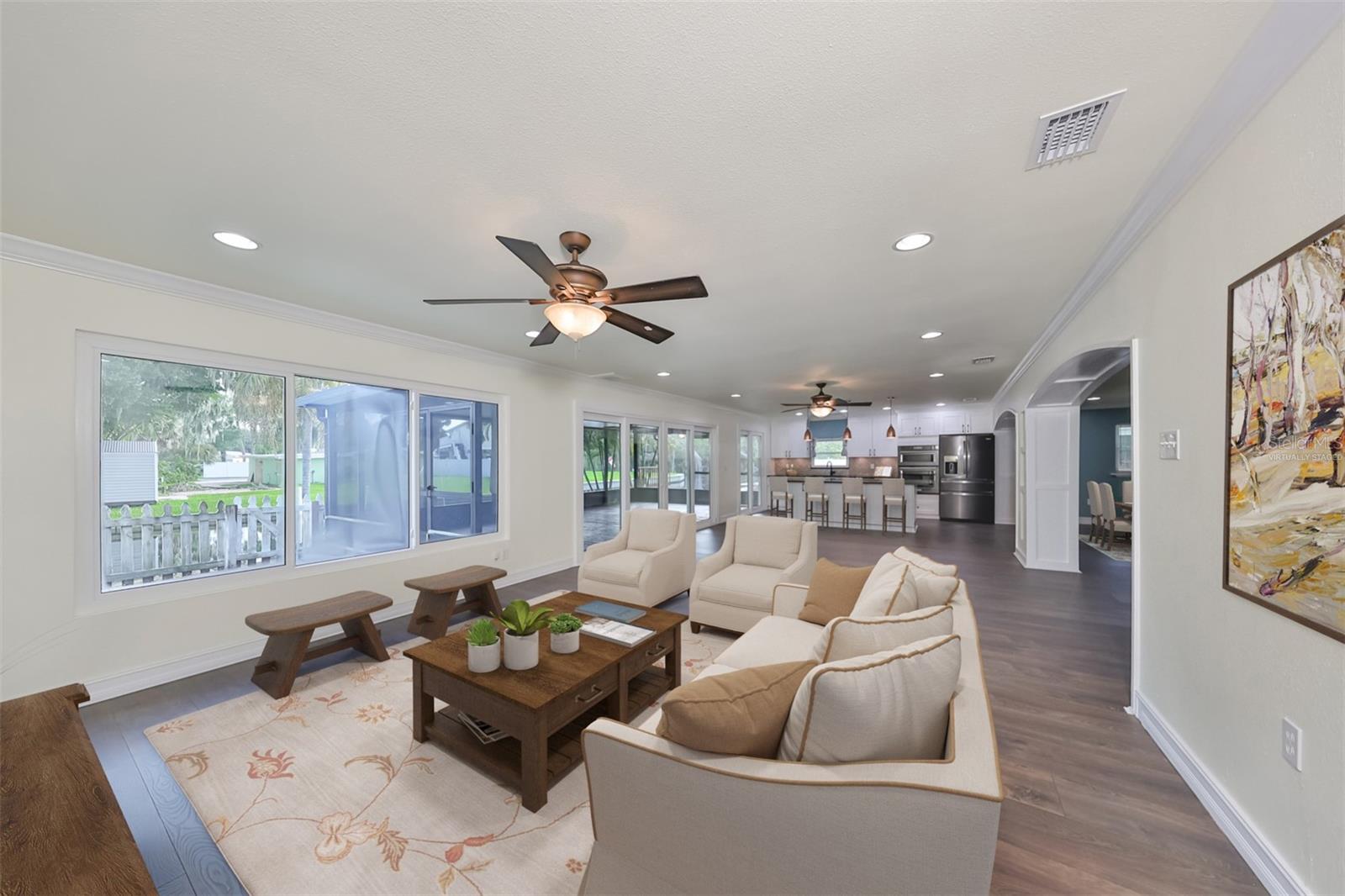10922 Park Dr Property Photo 3