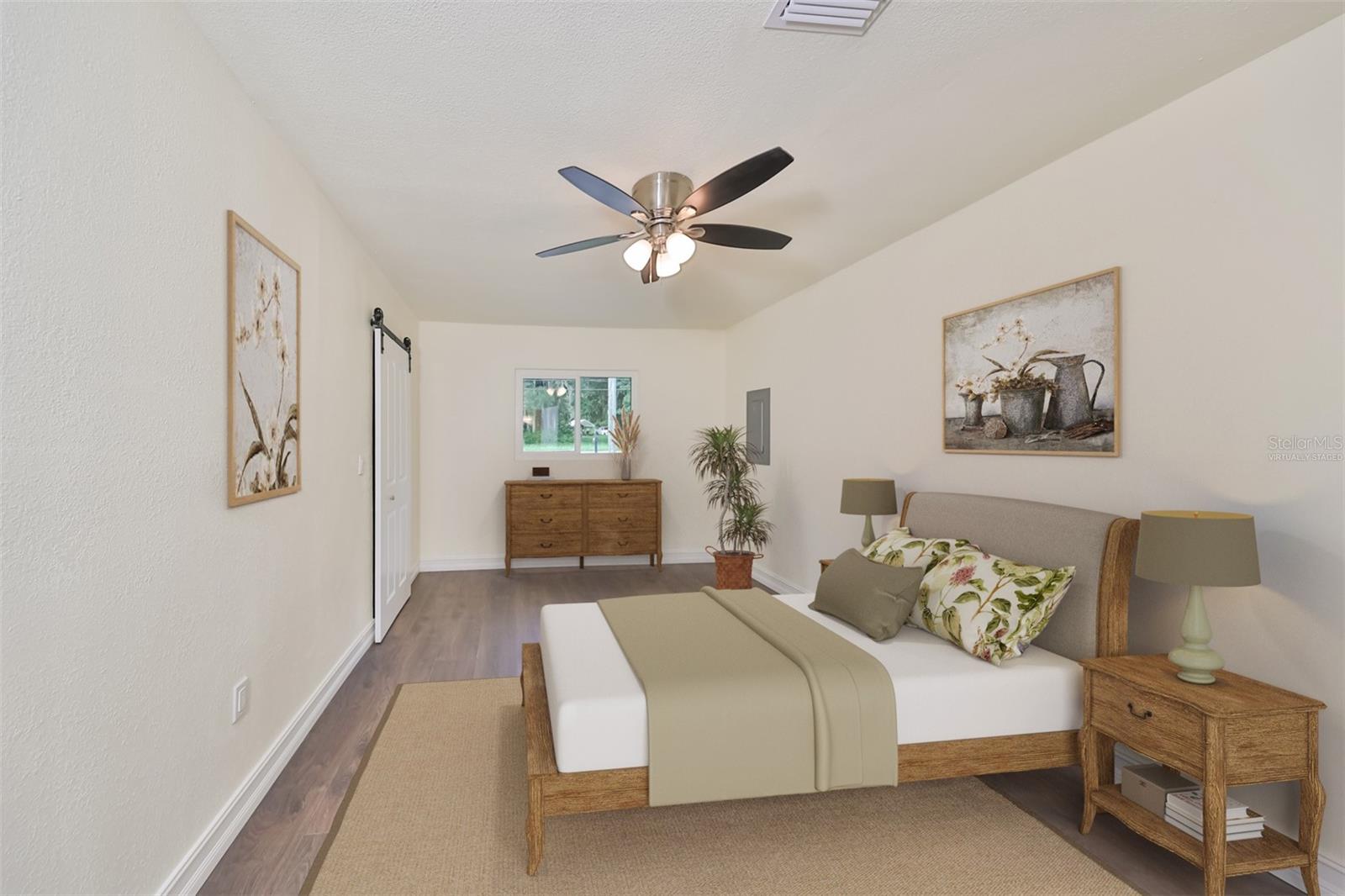 10922 Park Dr Property Photo 4