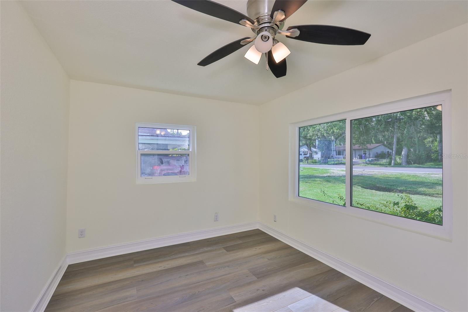10922 Park Dr Property Photo 7