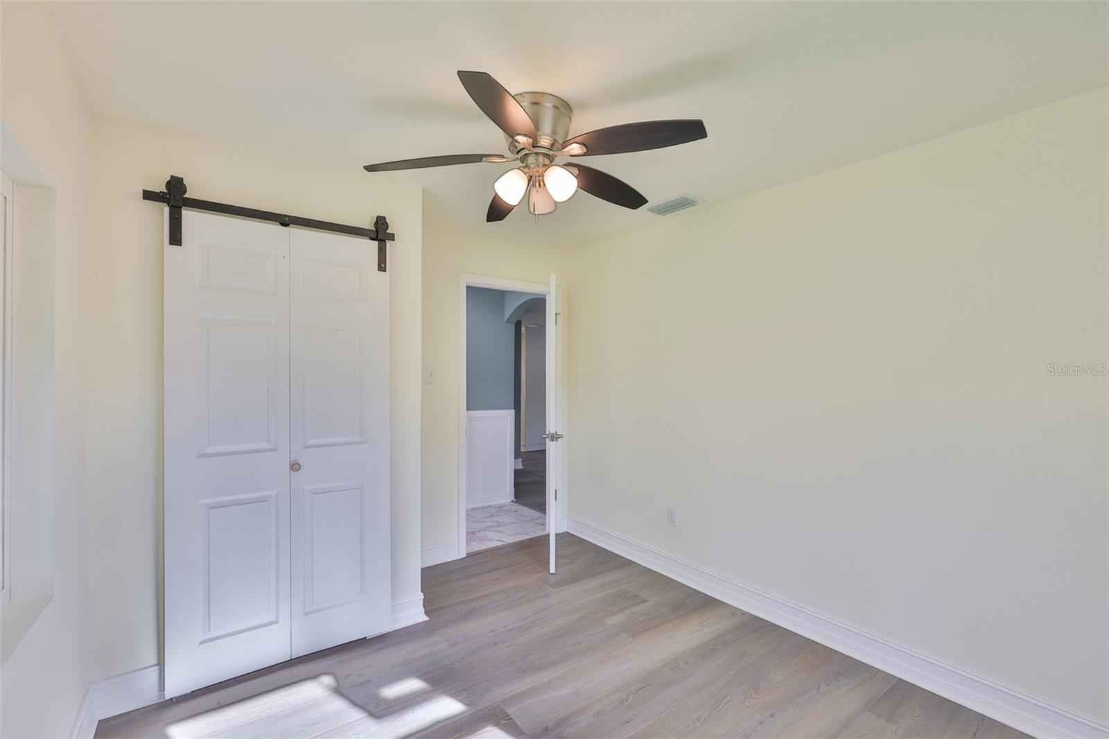 10922 Park Dr Property Photo 9
