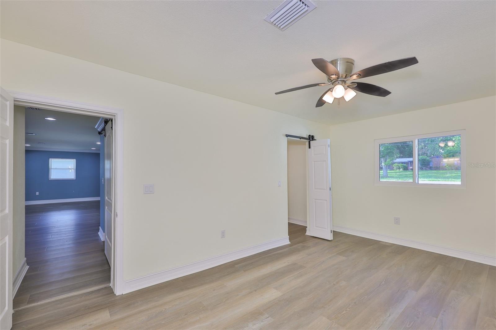 10922 Park Dr Property Photo 11
