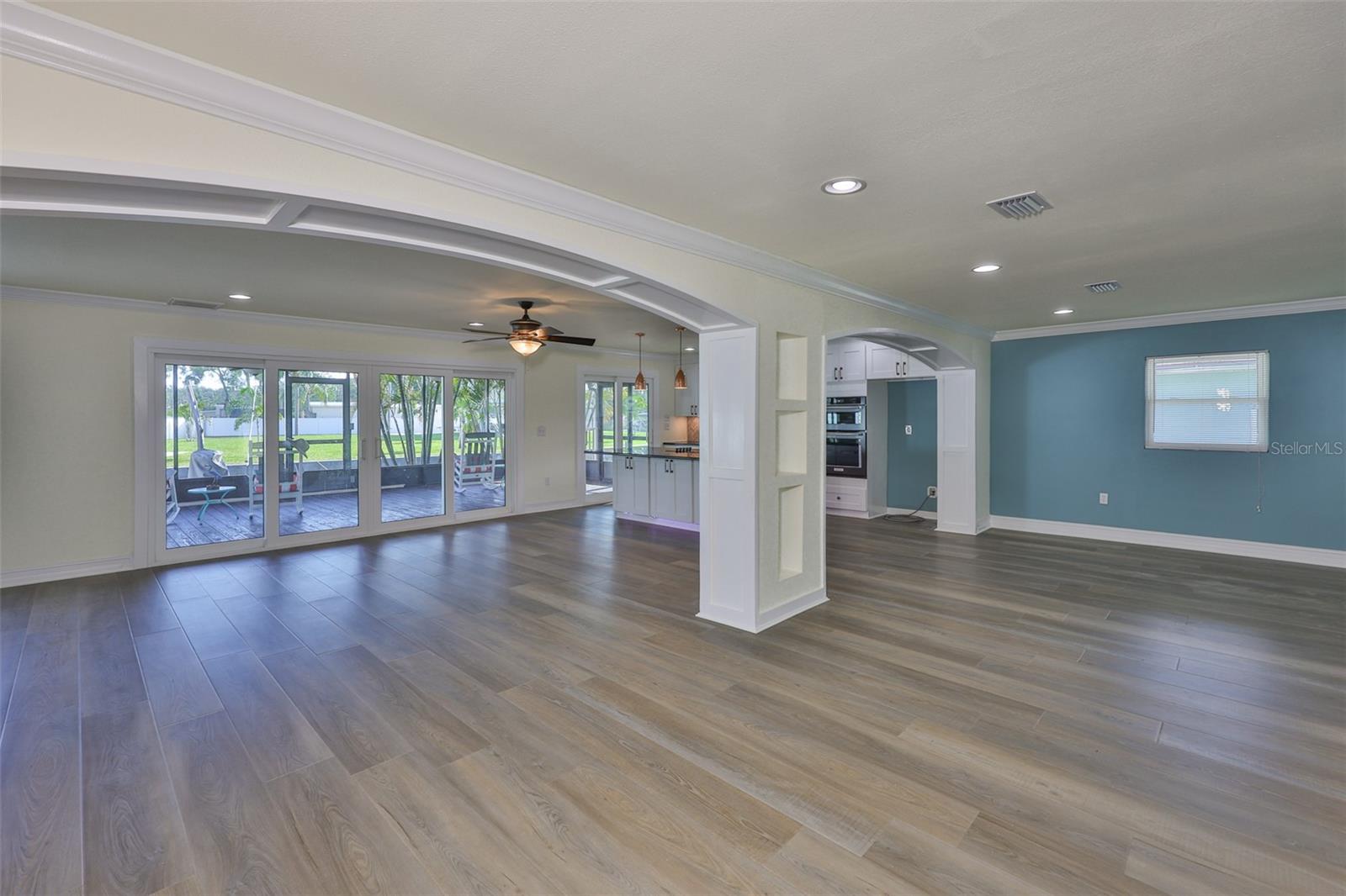 10922 Park Dr Property Photo 17